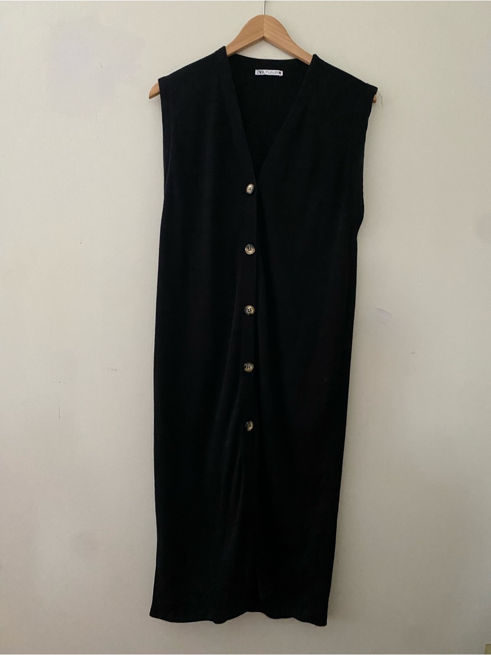 Zara Black Sleeveless Button-Front Midi Dress